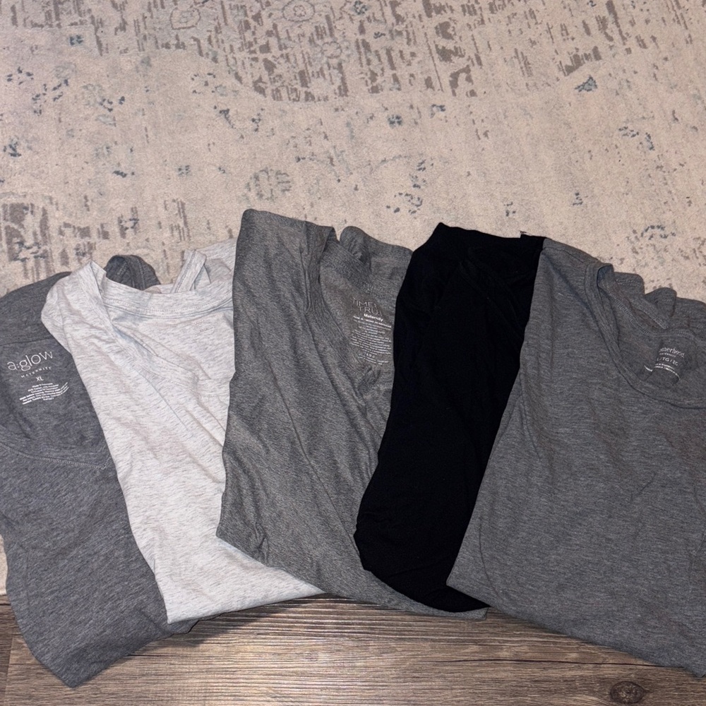 Set of 5 Gray and Black T-Shirts maternity